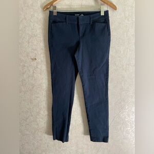 Old Navy women's size 2 blue Pixie pants